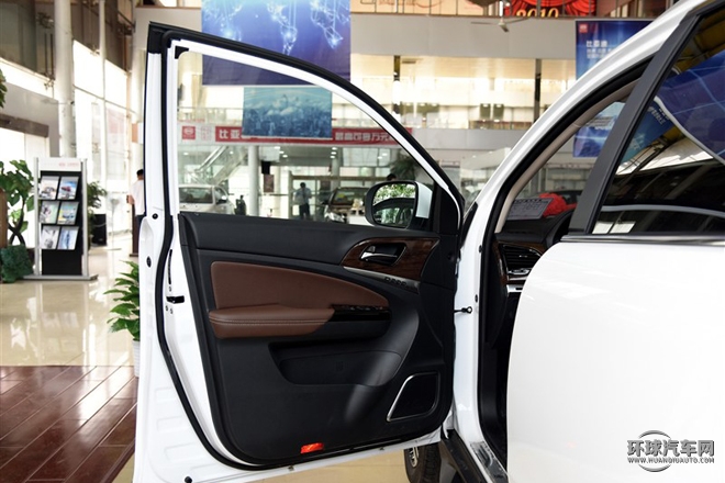 2015款 2.0T 四驱旗舰型
