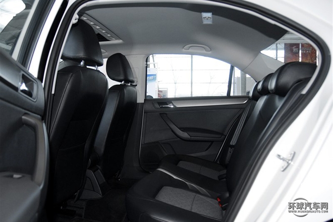 2015款 1.6L 自动舒适型