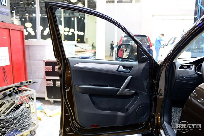 2015款 1.5T 手动尊贵型
