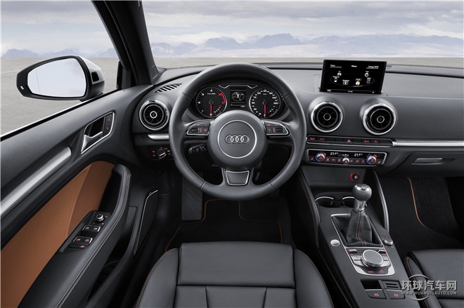 2015款 Limousine 45 TFSI S line 豪华型
