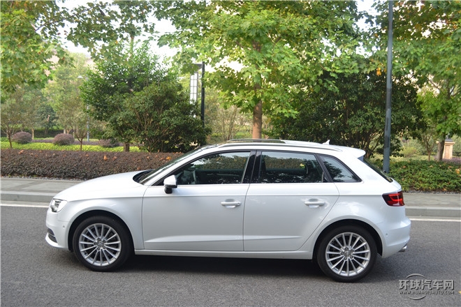 2015款 Limousine 40 TFSI 自动豪华型