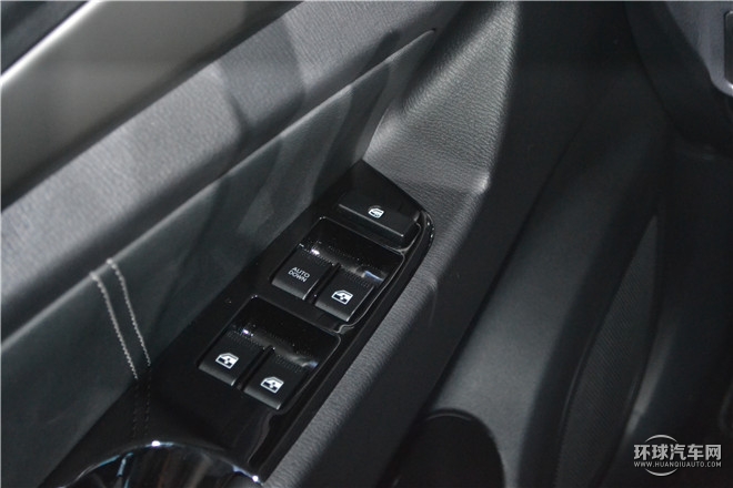 2016款 1.5L 手动精英型