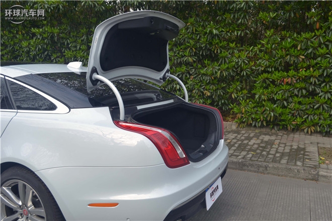 2016款 XJL 3.0 SC 四驱旗舰商务版