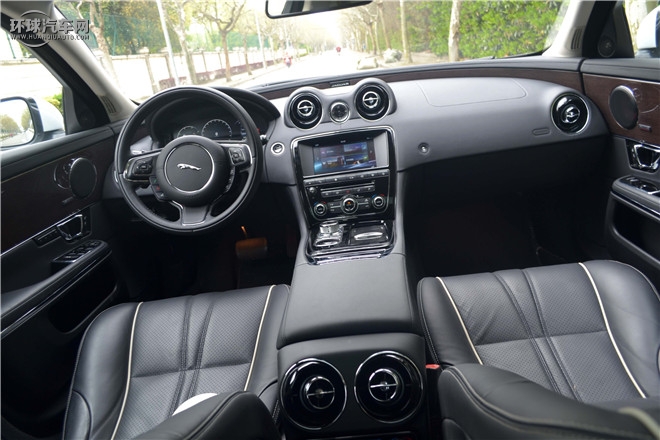 2016款 XJL 3.0 SC 四驱旗舰商务版