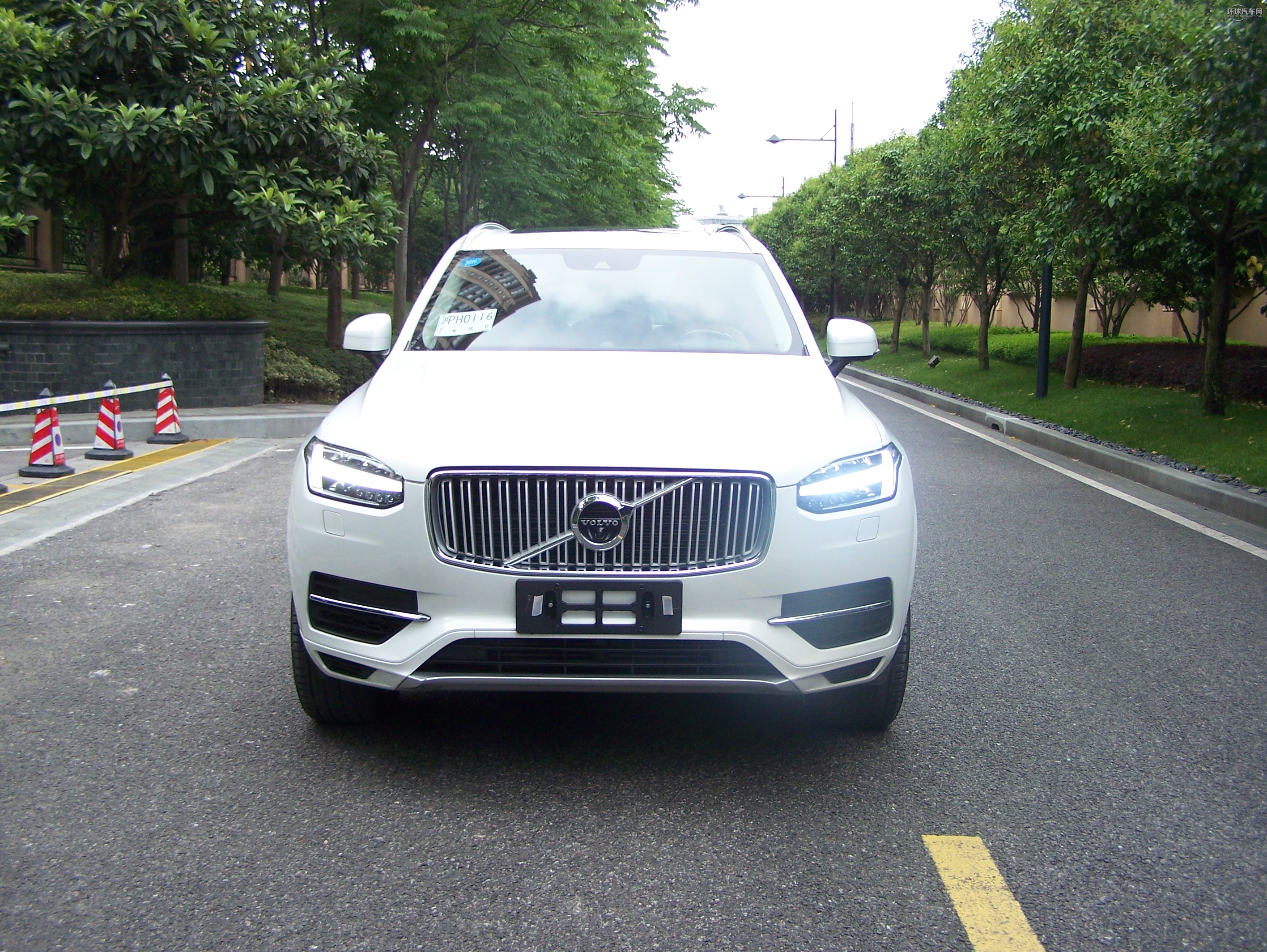 2016款 E驱混动 2.0T T8 荣誉