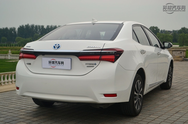 2016款 双擎 1.8L CVT豪华版