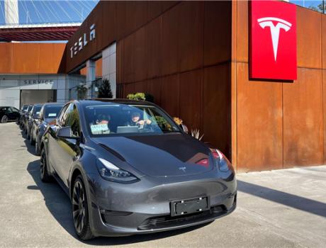 特斯拉在上海举行中国制造Model Y、全新Model 3首发试驾会
