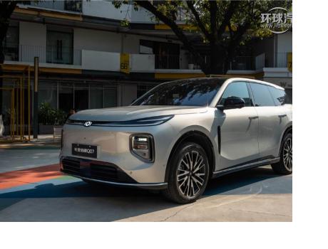 启源Q07vs东风奕派eπ008：谁才是20万内大5座SUV的空间与舒适标杆？